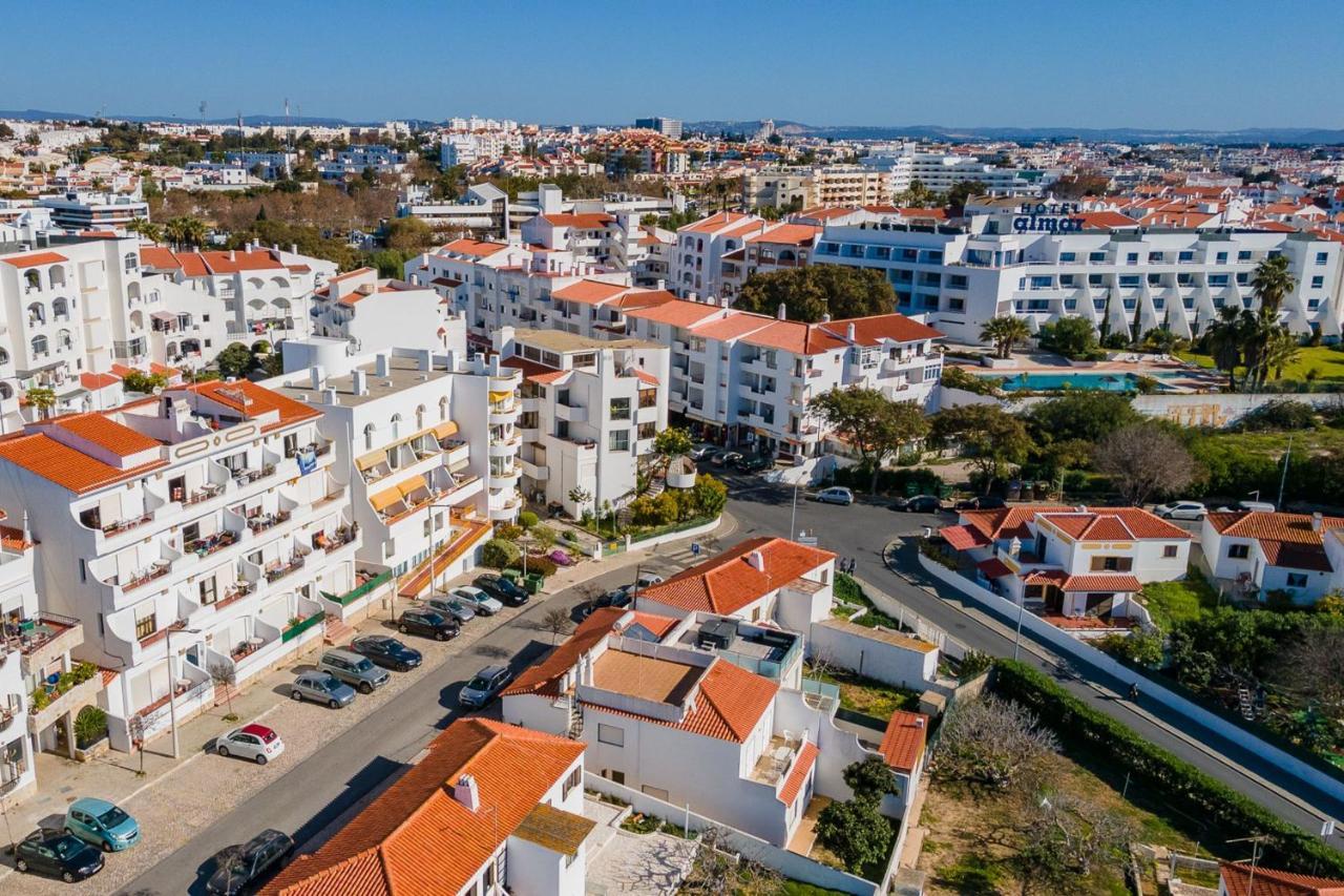 Typical T2 In Albufeira W/ Balcony By Lovelystay Екстер'єр фото